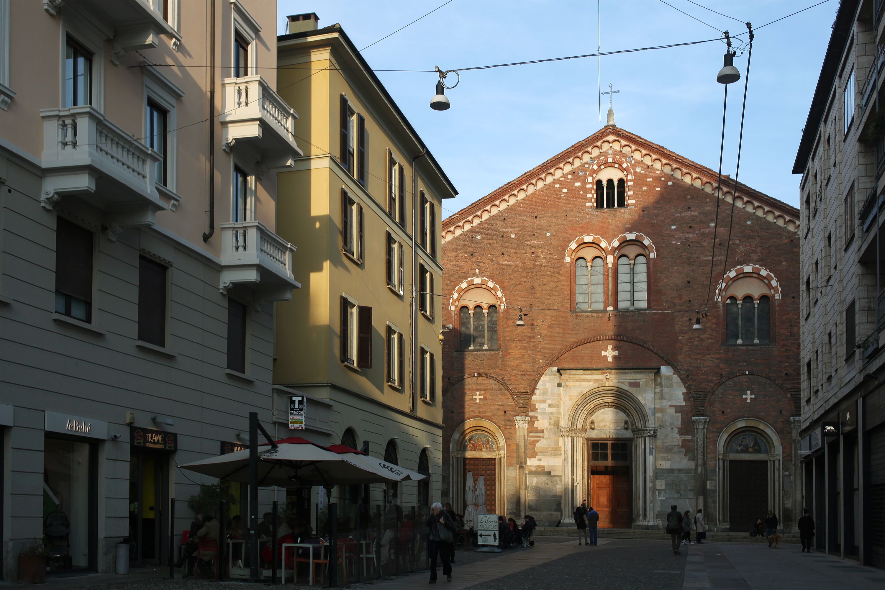 كنيسة سان سيمبليسيانو - Milano | Secret World Trip Planner