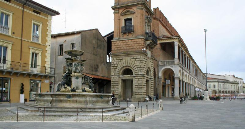 Плошча Свабоды - Faenza | Secret World Trip Planner
