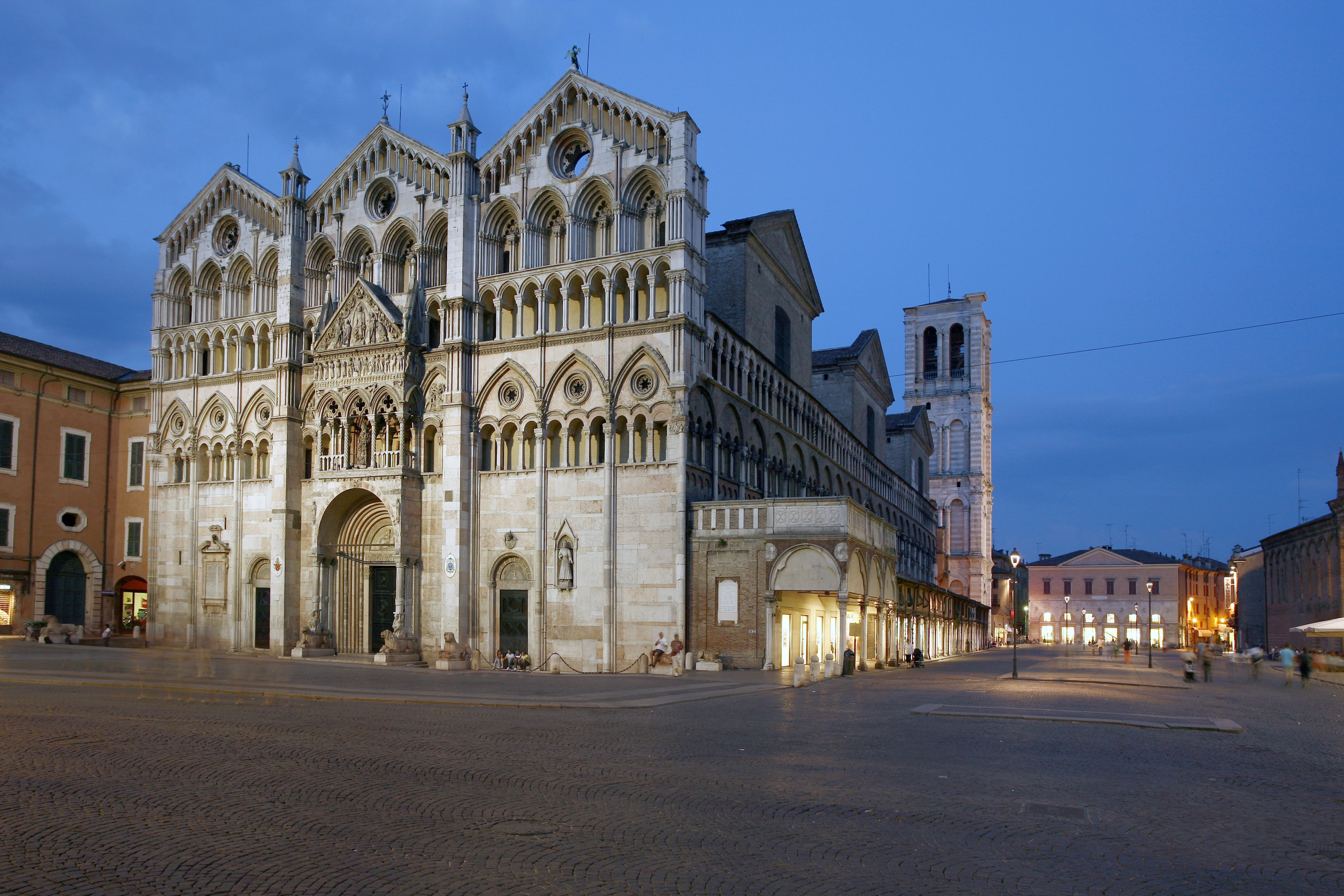 ফেরার - Ferrara | Secret World Trip Planner