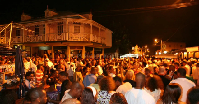ਗ੍ਰੋਸ ਆਇਲੇਟ ਸਟ੍ਰੀਟ ਪਾਰਟੀ - Gros Islet | Secret World Trip Planner