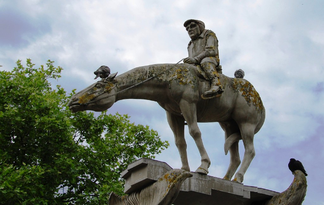 Fountain Le cavalier du lac de Constance - Überlingen | Secret World Trip Planner