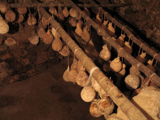 Caciocavallo irpino Di grotta - Montella | Secret World Trip Planner