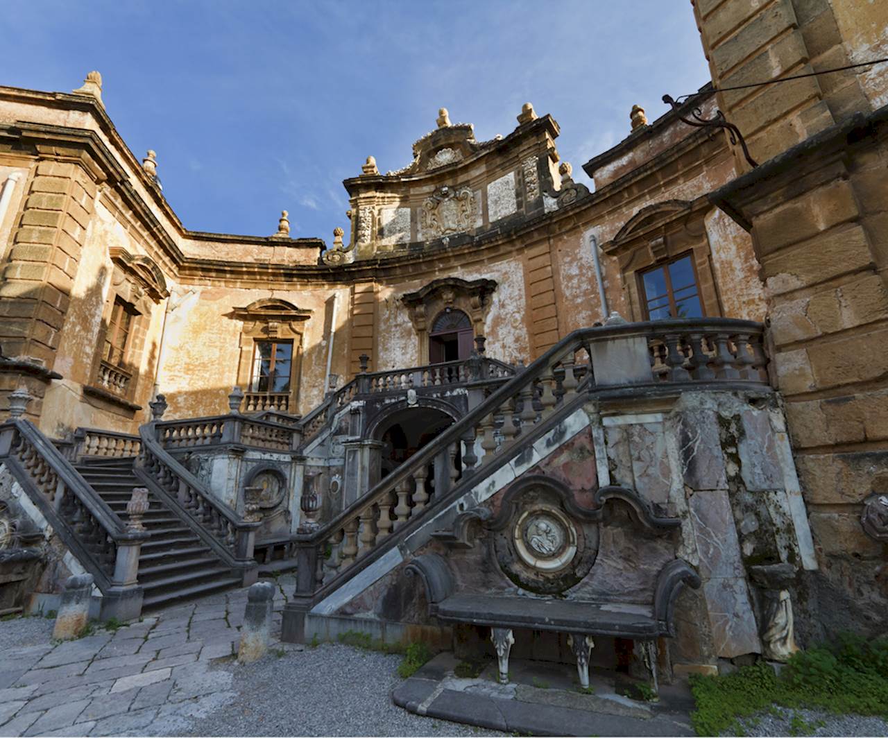 Villa Palagonia Villa dei Mostri ere deitua - Bagheria | Secret World Trip Planner