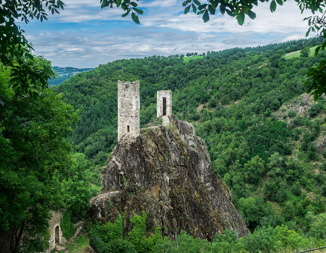 Τα ερείπια του Peyrusse-le-Roc - Peyrusse-le-Roc | Secret World Trip Planner