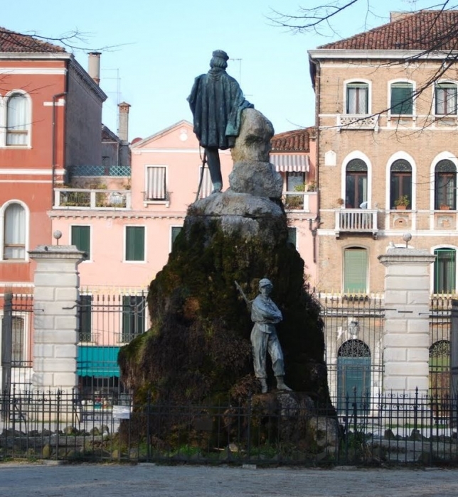 二年式庭園の亡霊 - Riva dei Sette Martiri | Secret World Trip Planner