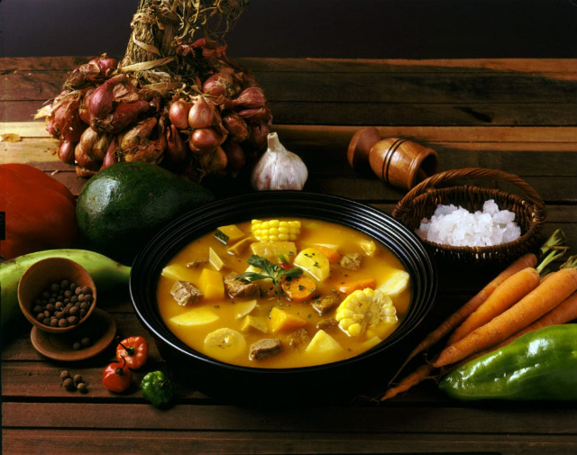 Sancocho. Dominikanska - Samana | Secret World Trip Planner