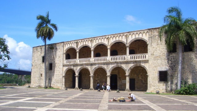 અલ્કાઝર ડી કોલોન - Santo Domingo | Secret World Trip Planner