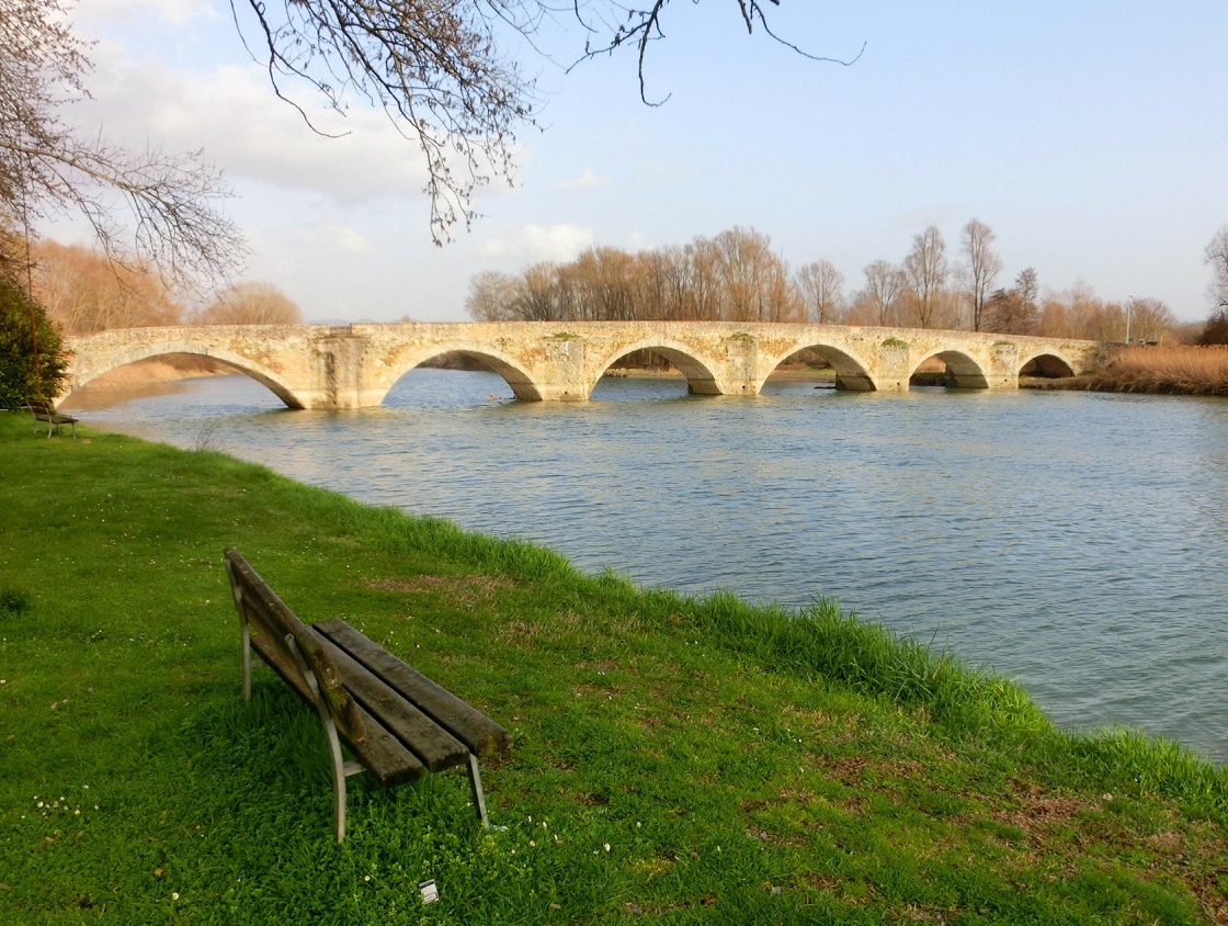 Ponte a Buriano E Penna Regional Reserva natural - Ponte Buriano | Secret World Trip Planner