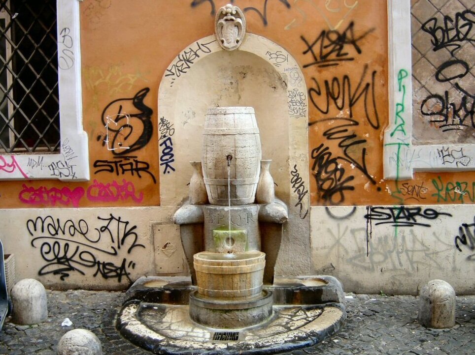 Burimi i fuçisë ose Karatellos - Roma | Secret World Trip Planner