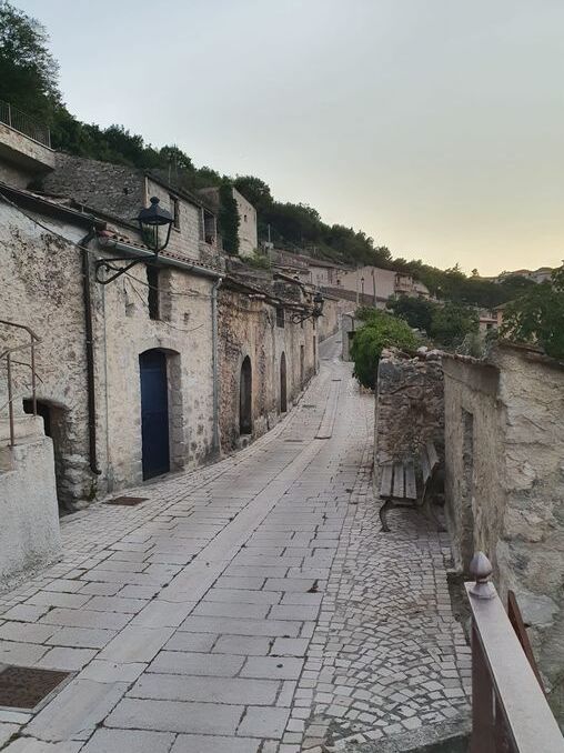 Sráidbhaile Trí Bacco - San Gregorio Magno | Secret World Trip Planner