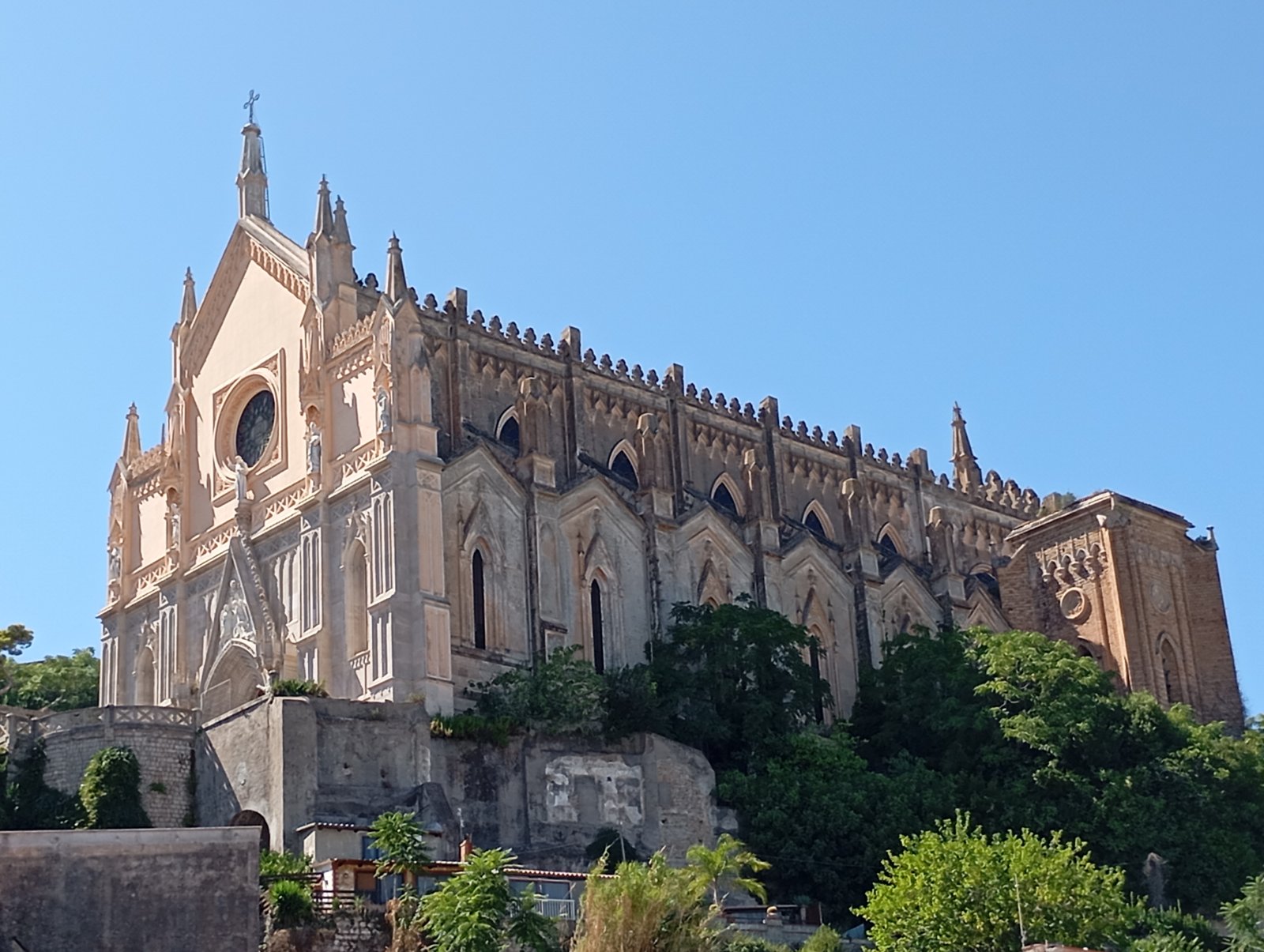 Temple de Sant Francesc - Gaeta | Secret World Trip Planner