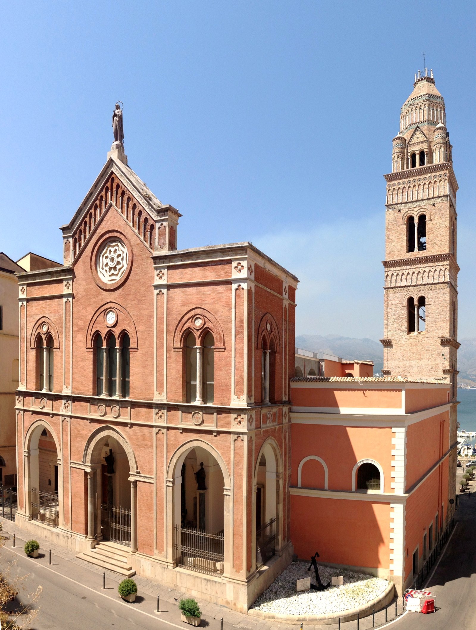 Katedra Gaeta - Gaeta | Secret World Trip Planner