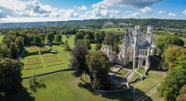 Jumièges Abbey - Jumièges | Secret World Trip Planner