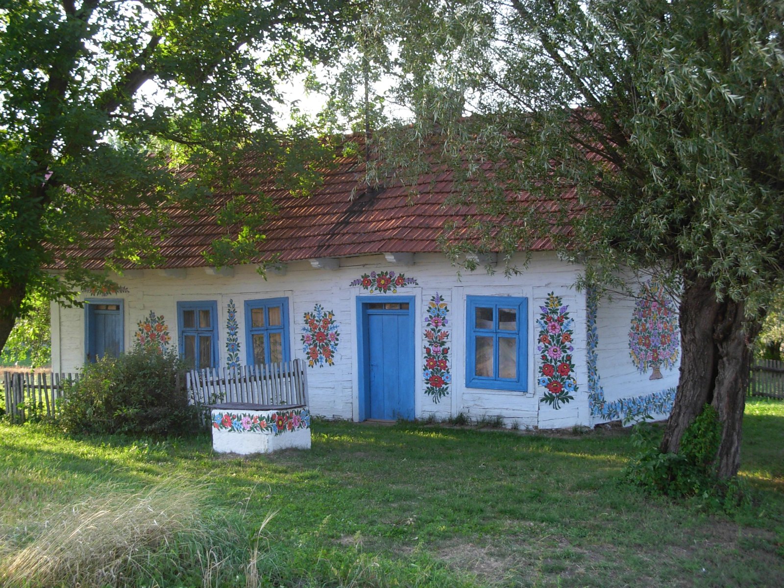 Zalipie,the painted village - Zalipie | Secret World Trip Planner