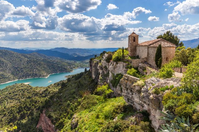 Vinene fra Priorat - Priorat | Secret World Trip Planner