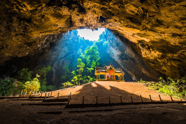 La Phraya Nakhon Cave - Tambon Khao Daeng | Secret World Trip Planner