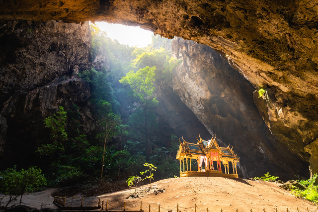 La Phraya Nakhon Cave - Tambon Khao Daeng | Secret World Trip Planner