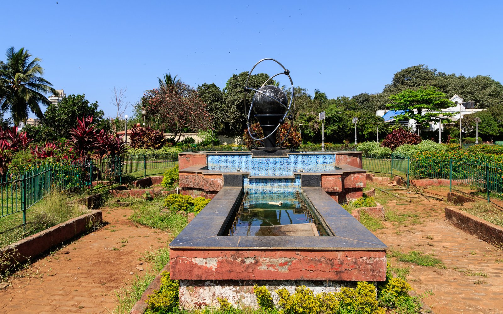 Malabar Hill un Hanging Gardens - Mumbai | Secret World Trip Planner