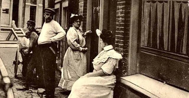 சிவப்பு விளக்கு மாவட்டம் - Amsterdam | Secret World Trip Planner