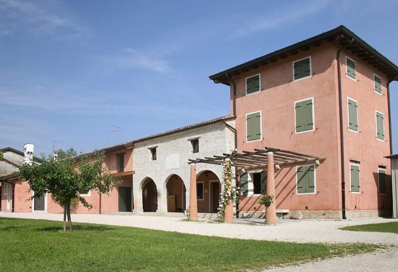 Muzey Ippolito Nievo - Nuoro | Secret World Trip Planner
