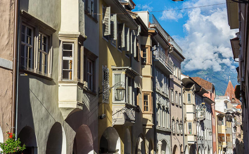بازی های مرانو - Merano | Secret World Trip Planner