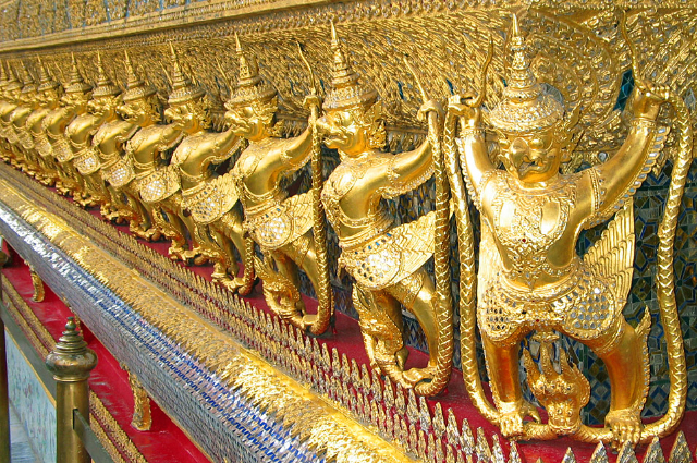 ওয়াট ফ্রা কাউ - Khet Phra Nakhon | Secret World Trip Planner