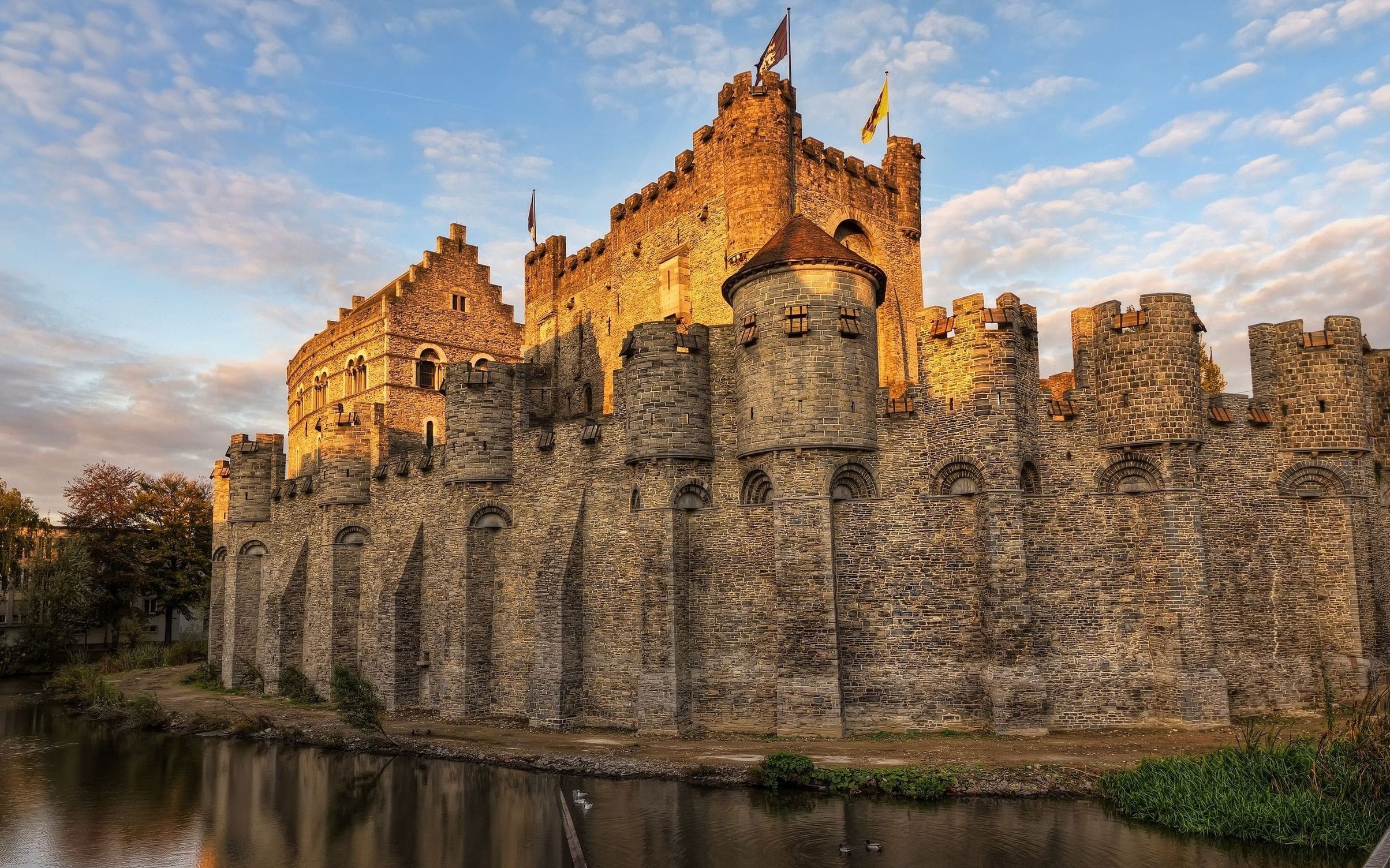 Castello dei Conti - Gent | Secret World Trip Planner