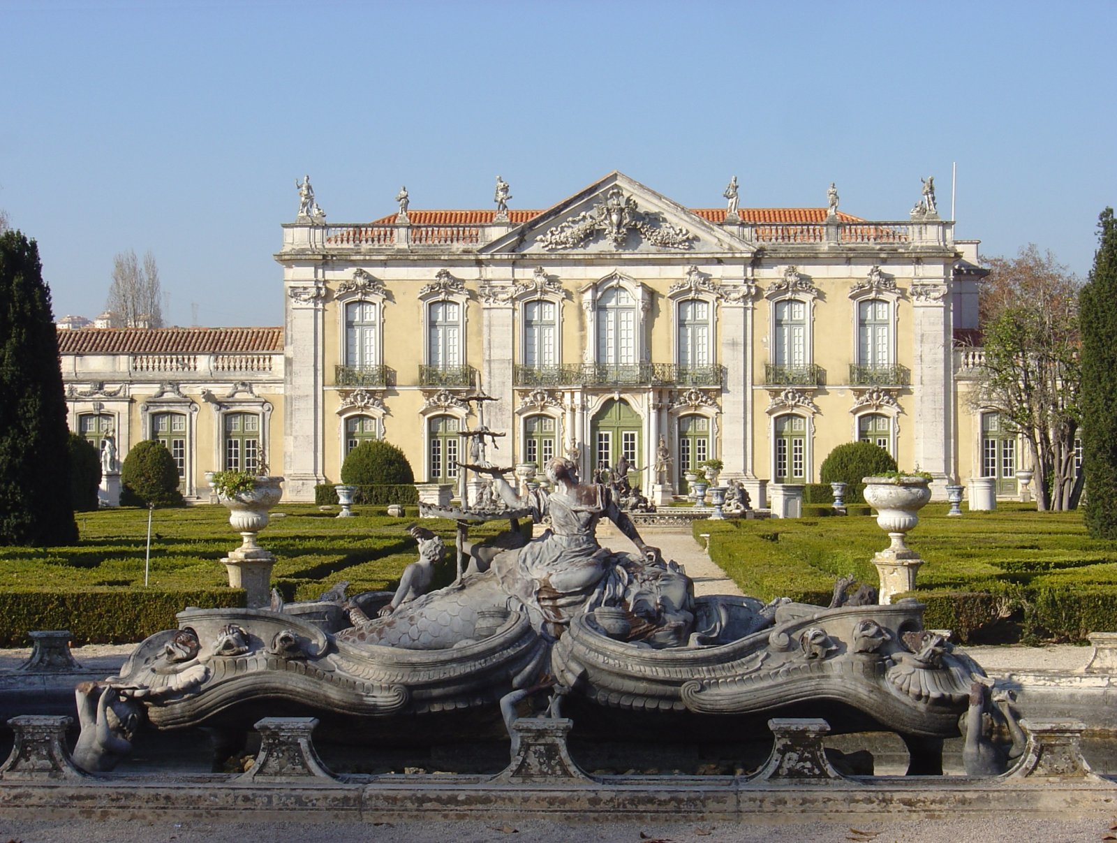 Lisboa | Queluz Palacio Nacional  - Queluz | Secret World Trip Planner