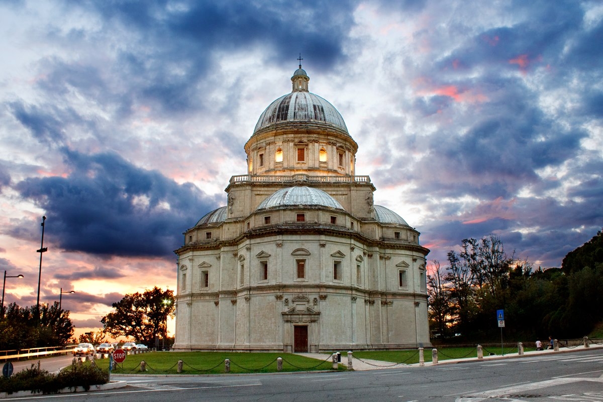 Templet Santa Maria della Consolazione - Todi | Secret World Trip Planner