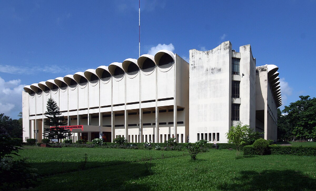 The Bangladesh National Museum - Dhaka | Secret World Trip Planner