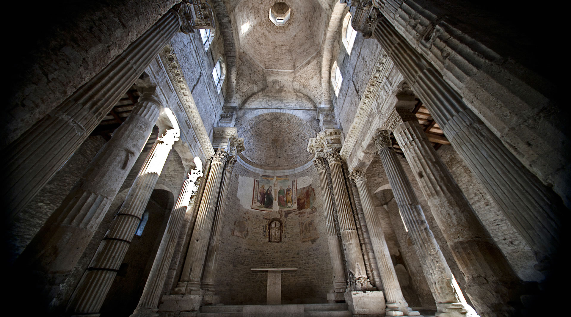 Spoleto | Bazilica San Salvatore - Spoleto | Secret World Trip Planner
