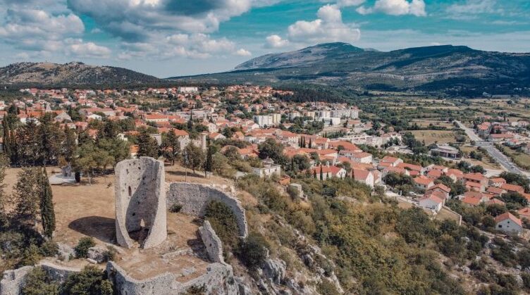Town of Drniš - Dernis | Secret World Trip Planner