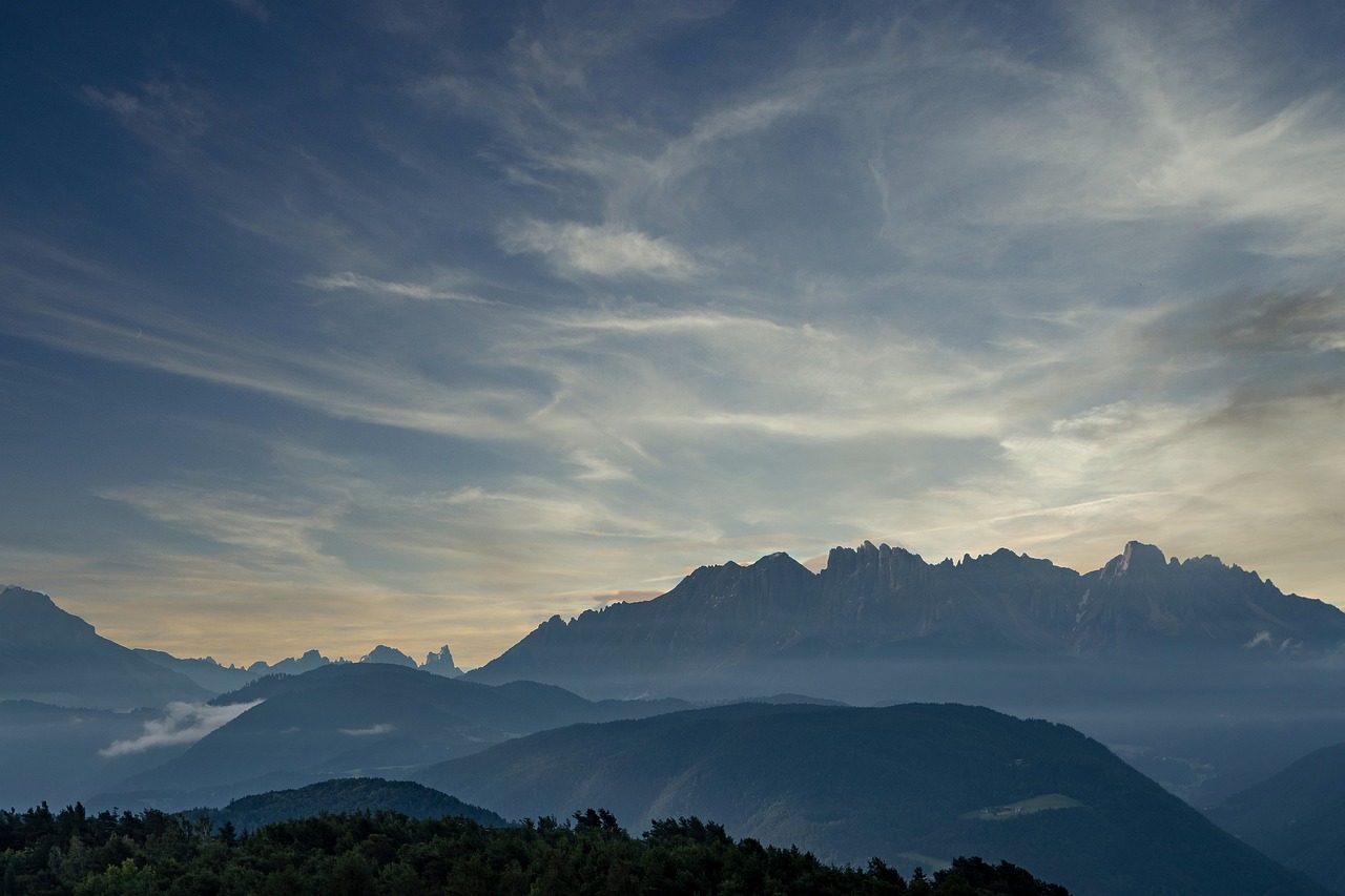 Dolomiterna / Latemar, det vilda berget - Latemar | Secret World Trip Planner
