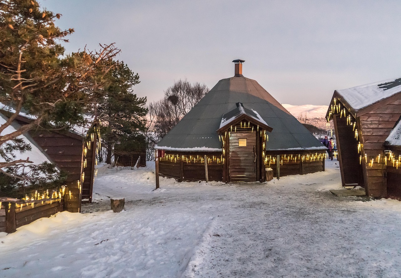 Norway | Tromsø and the Northern Lights  - Tromsø | Secret World Trip Planner