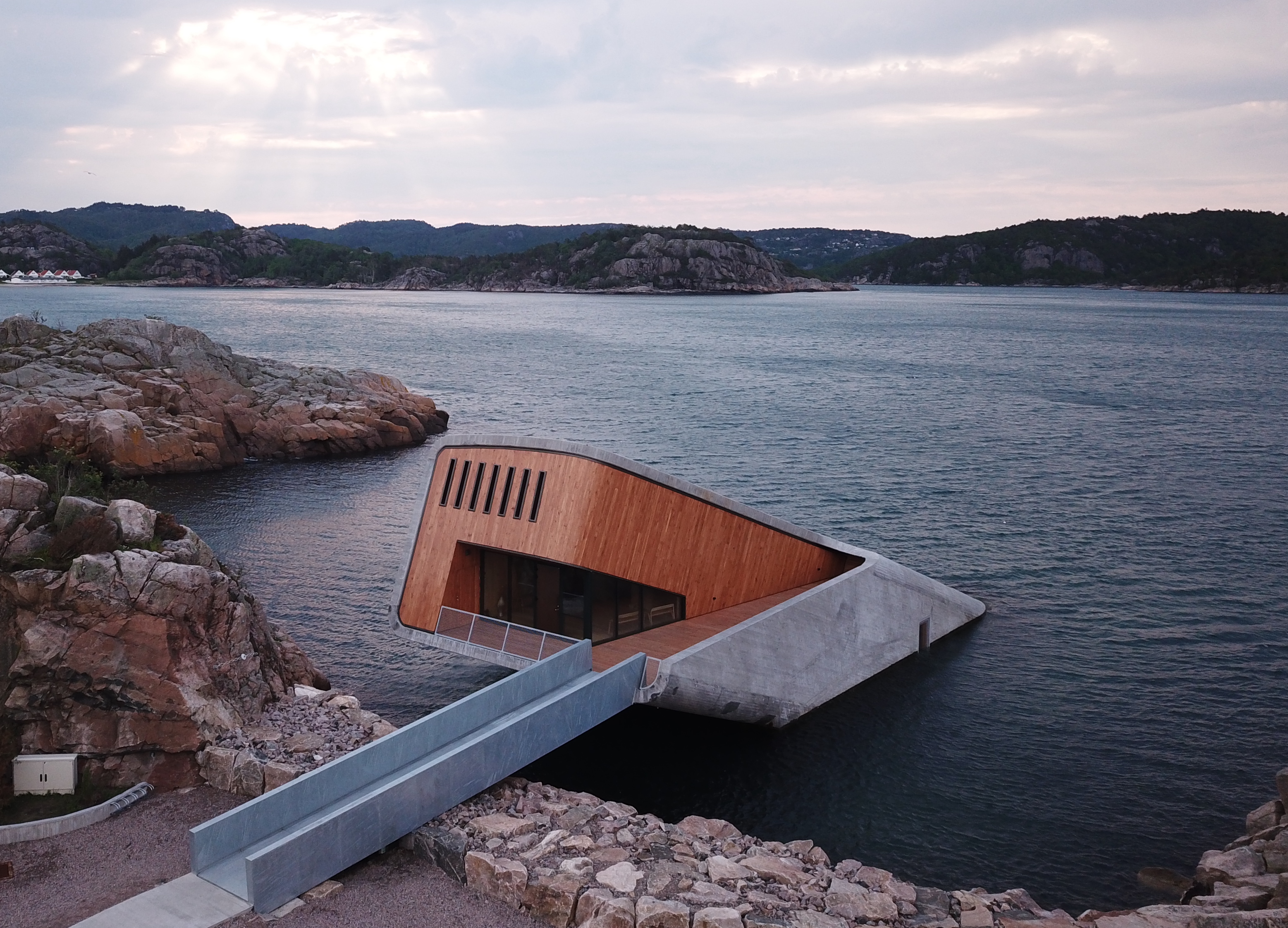 Norvegia | Il primo ristorante subacqueo d'Europa - Båly | Secret World Trip Planner