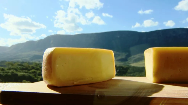IL formaggio Queijo Canastra - São Roque de Minas - MG | Secret World Trip Planner