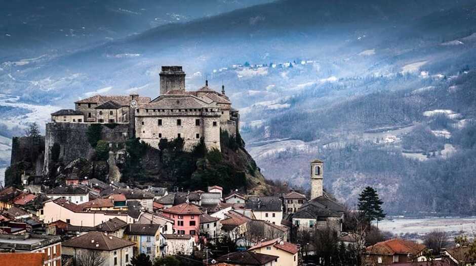 Castelo de Bardi - Bardi | Secret World Trip Planner