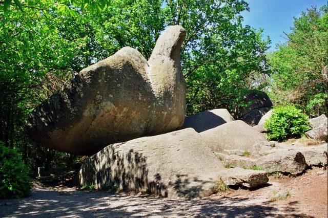 Le Roc de l'oie - Lacrouzette | Secret World Trip Planner