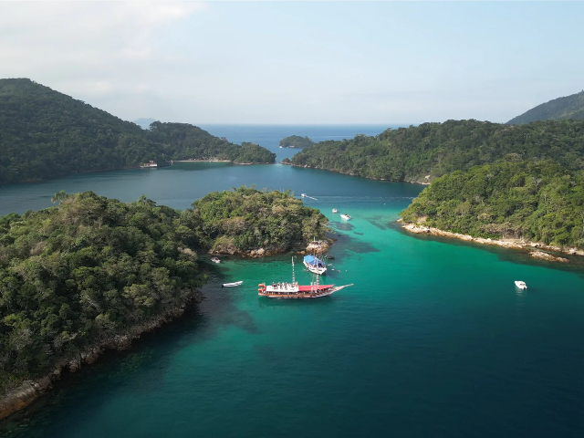 Blue Lagoon - Lagoa Azul | Secret World Trip Planner