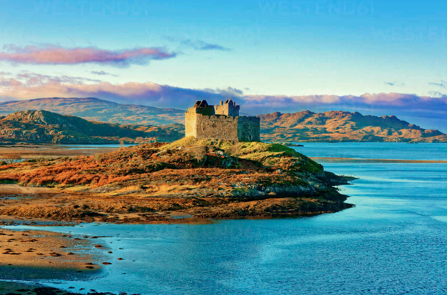 Castello di Tioram - Loch Moidart | Secret World Trip Planner