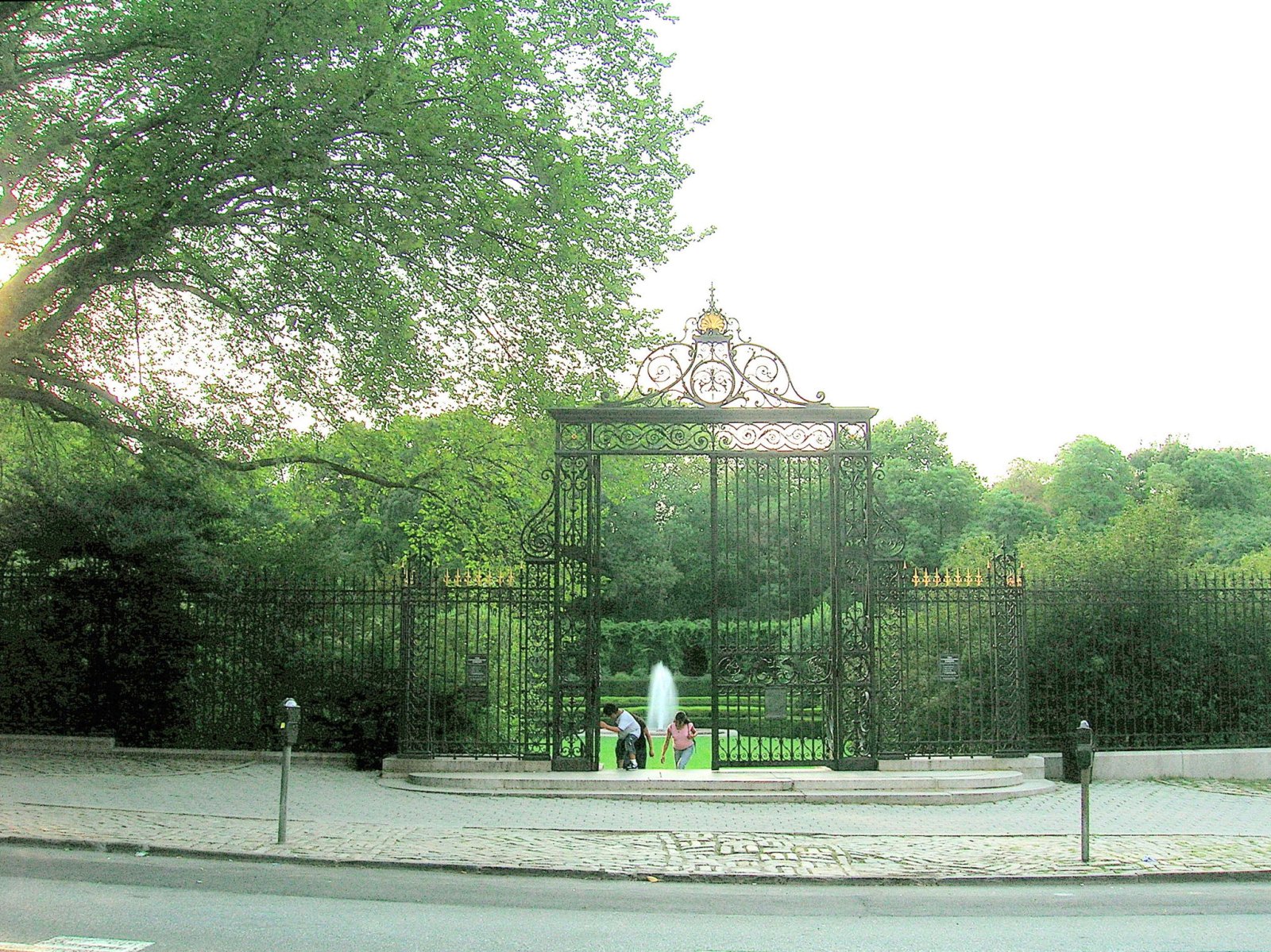 Frances Hodgson Burnett Memorial Fountain - New York | Secret World Trip Planner