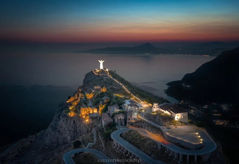 Maratea Kristus - Statua del Cristo Redentore | Secret World Trip Planner