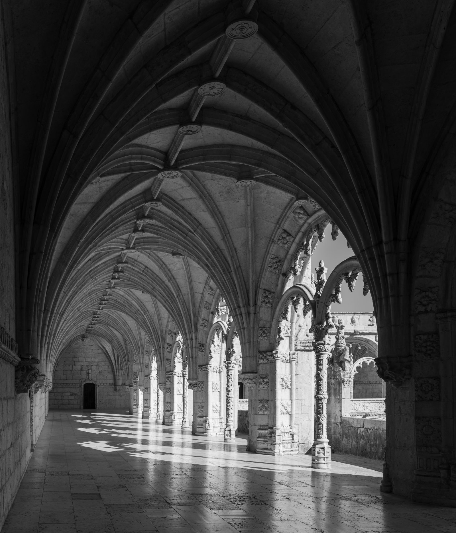 Samostan dos Jeronimos je eno največjih mojstrovin Manueline umetnosti.  - Lisboa | Secret World Trip Planner