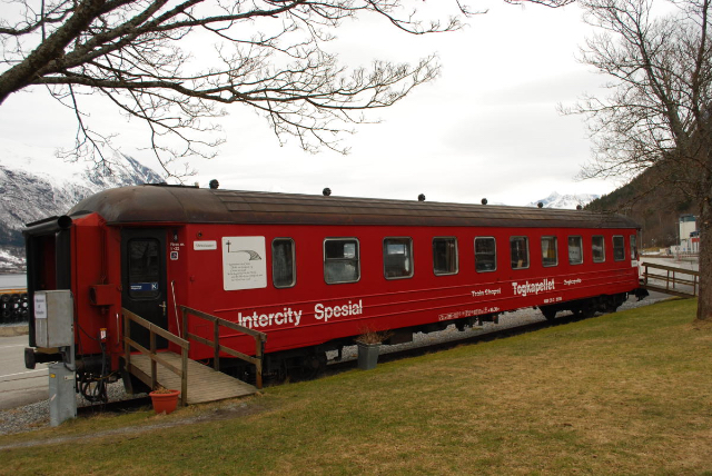 Andalsnes Train Chapel — Jernbanegata