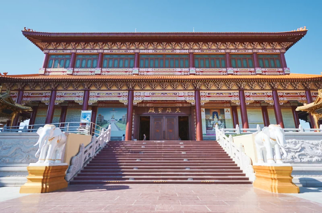 Templo de Fo Guang Shan - Khet Khlong Sam Wa | Secret World Trip Planner