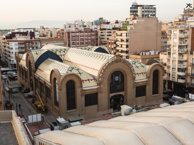 السوق المركزي - Tarragona | Secret World Trip Planner