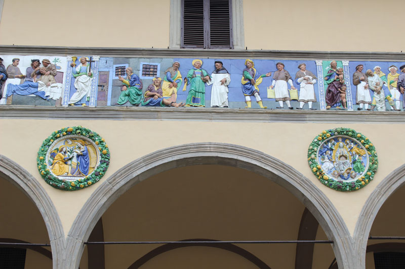 Robbiano frise af Ospedale Del Ceppo  - Pistoia | Secret World Trip Planner