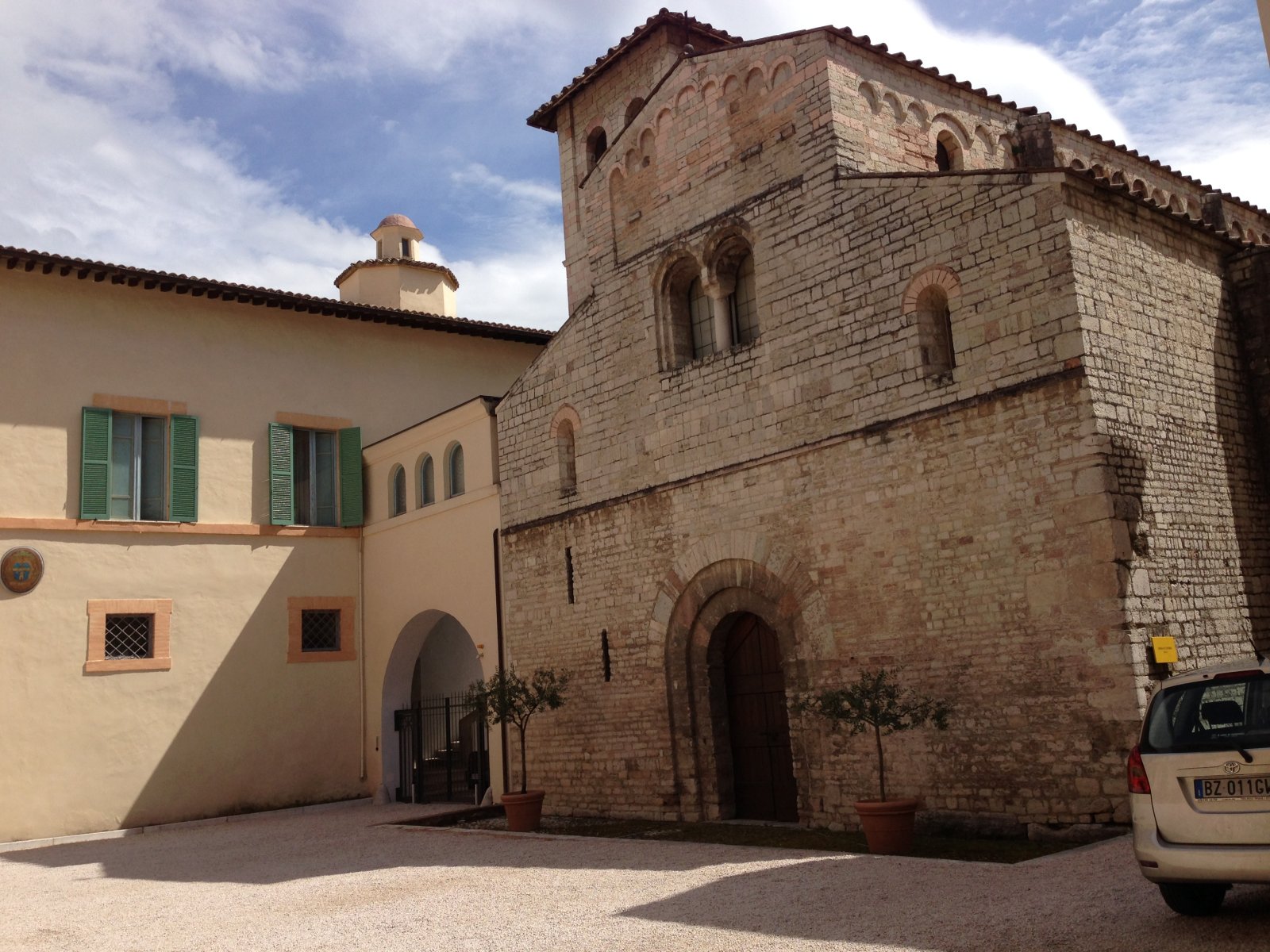 Basilique de Sainte-Euphémie - Spoleto | Secret World Trip Planner