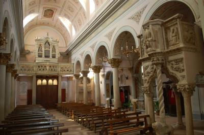 Nhà thờ Santa Maria cắm trại ở Teggiano - Teggiano | Secret World Trip Planner