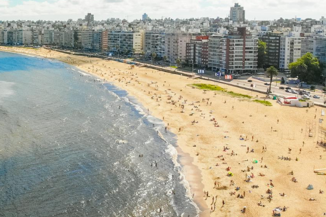 Playa de los Pocitos - De los Pocitos Beach | Secret World Trip Planner